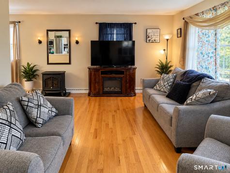 264 Pearl Lake Road Waterbury CT 06706