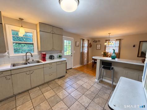 264 Pearl Lake Road Waterbury CT 06706