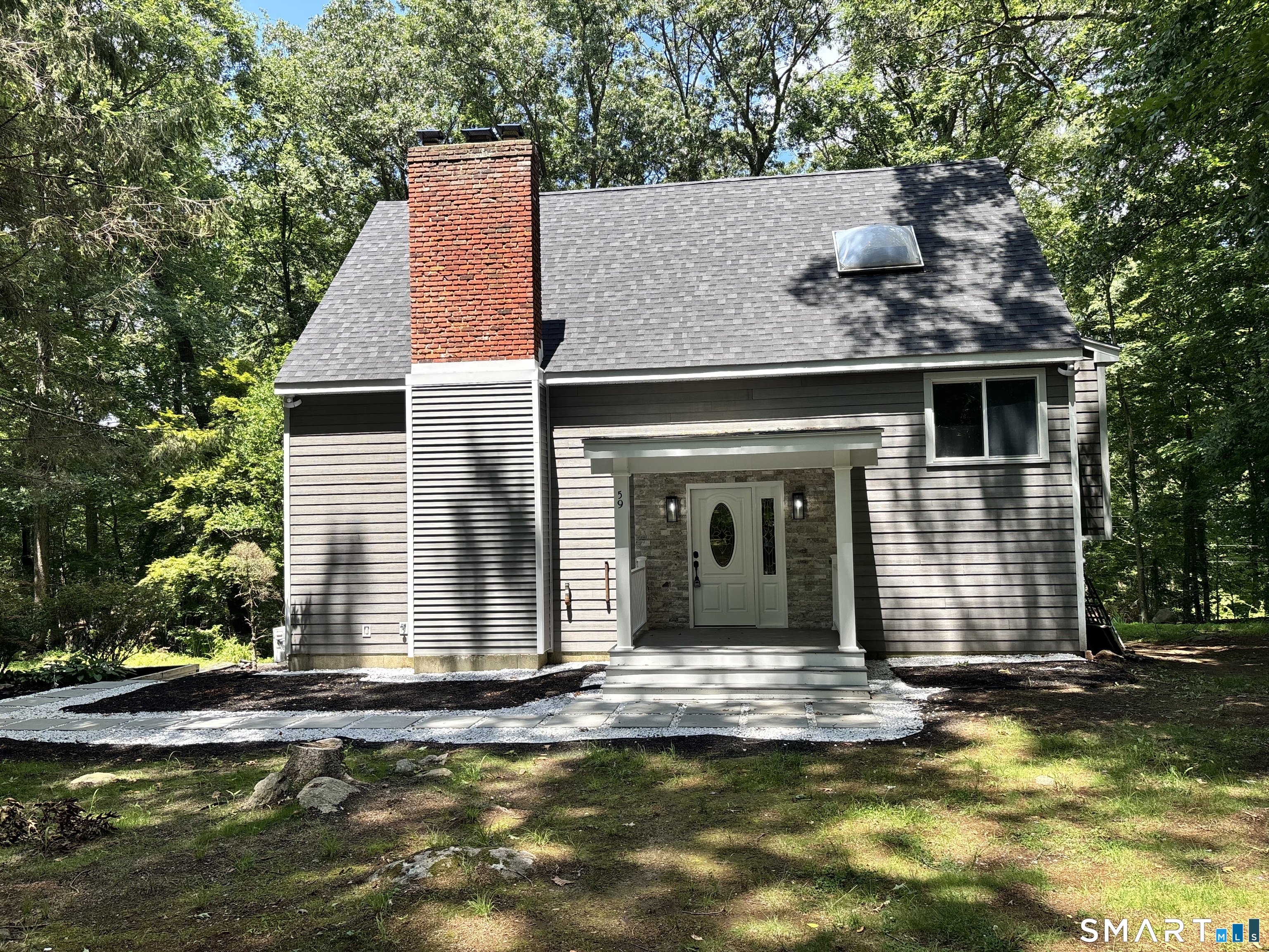59 Hoadley Creek Circle Guilford CT 06437
