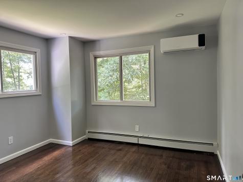59 Hoadley Creek Circle Guilford CT 06437