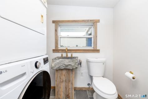 5 Seneca Trail East Haven CT 06512