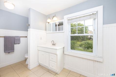 5 Seneca Trail East Haven CT 06512