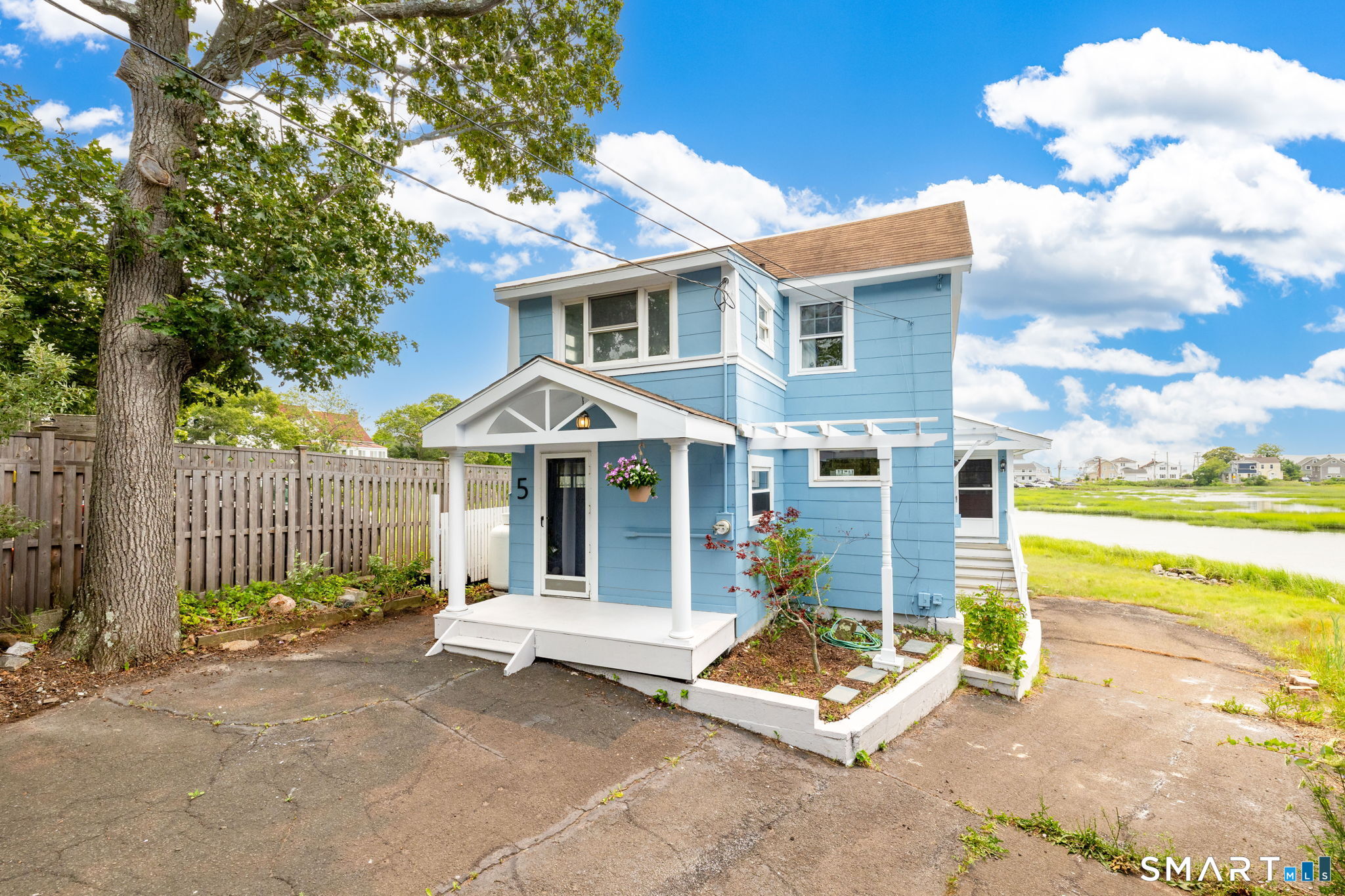 5 Seneca Trail East Haven CT 06512