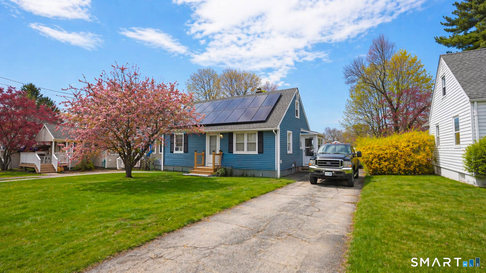 86 Crestwood Avenue Waterbury CT 06704