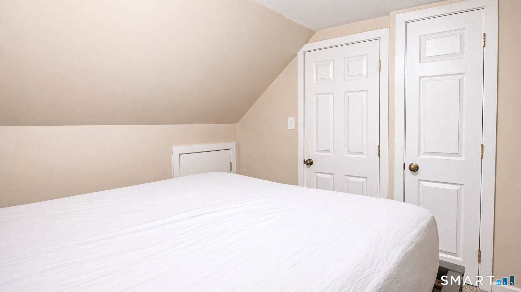 86 Crestwood Avenue Waterbury CT 06704