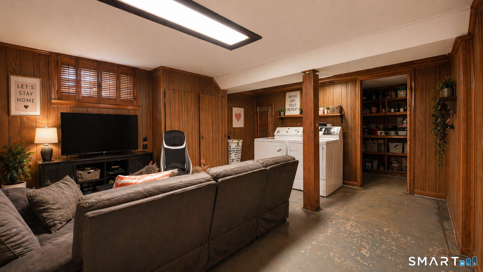 86 Crestwood Avenue Waterbury CT 06704