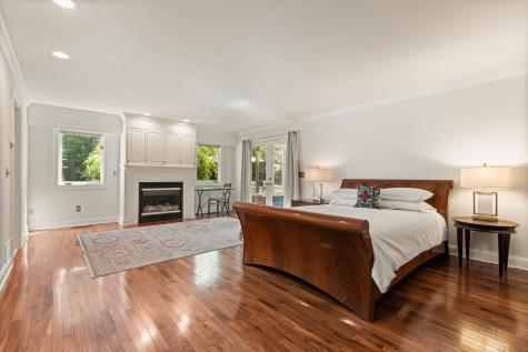 212 Fence Row Drive Fairfield CT 06824