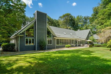 212 Fence Row Drive Fairfield CT 06824