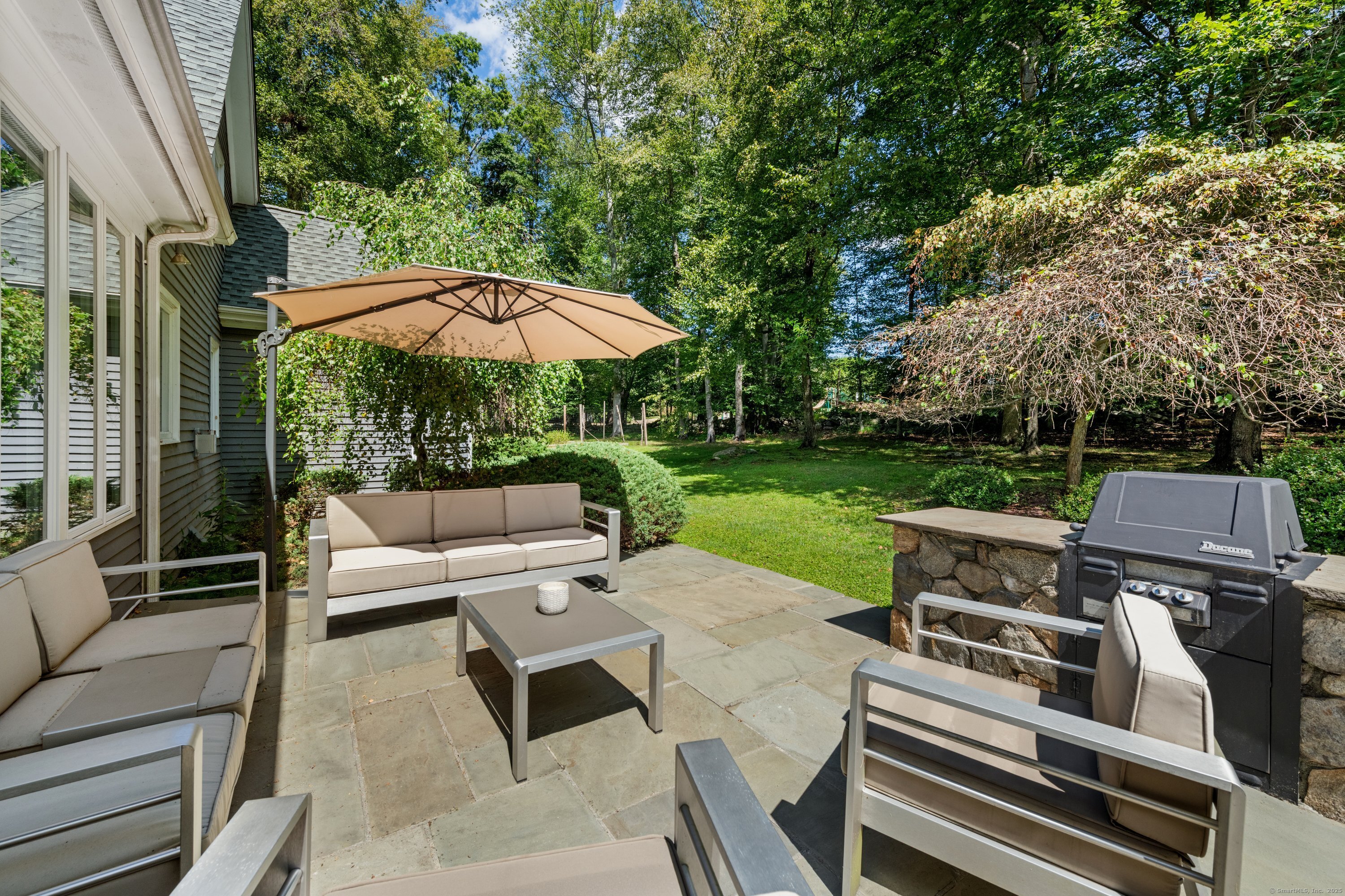 212 Fence Row Drive Fairfield CT 06824