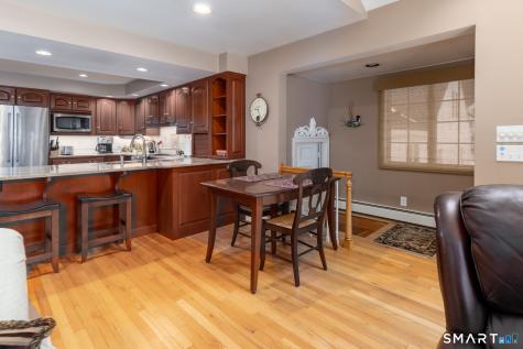 15 Central Road Middlebury CT 06762