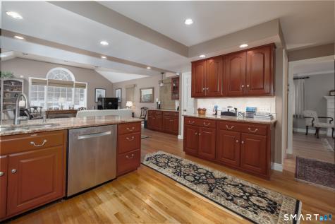 15 Central Road Middlebury CT 06762