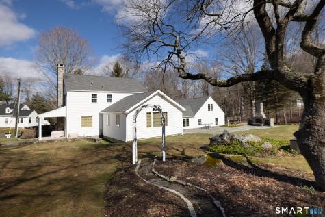 15 Central Road Middlebury CT 06762