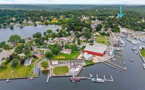 16 North Main Street Essex CT 06426