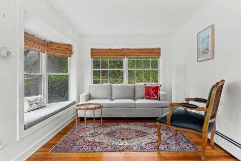 16 North Main Street Essex CT 06426