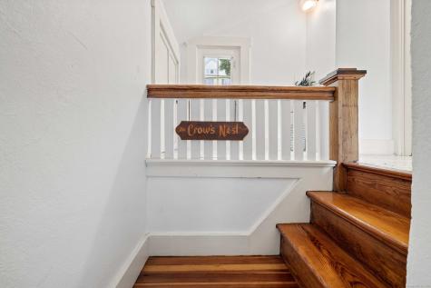 16 North Main Street Essex CT 06426