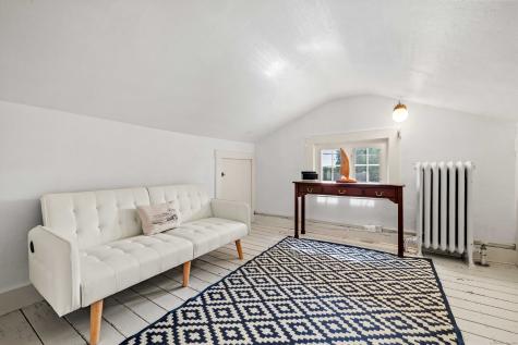 16 North Main Street Essex CT 06426