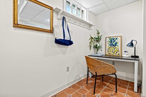 16 North Main Street Essex CT 06426