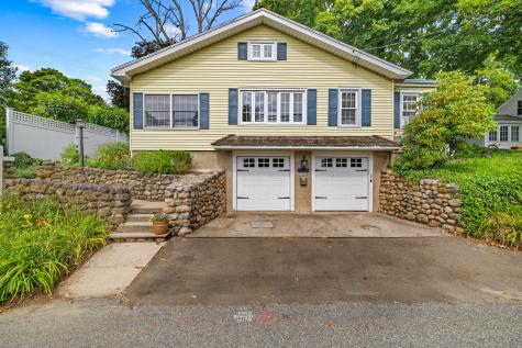 16 North Main Street Essex CT 06426