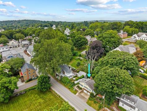 16 North Main Street Essex CT 06426