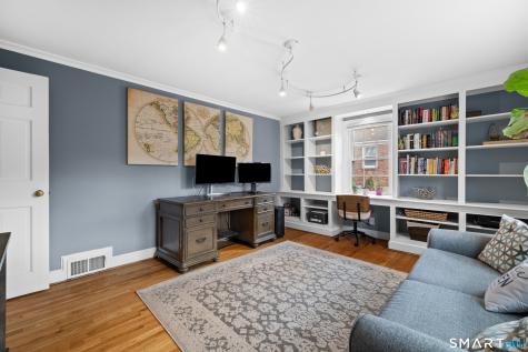 121 Tunxis Road West Hartford CT 06107