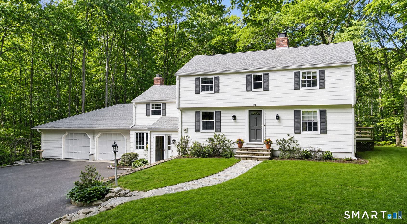 493 Valley Road New Canaan CT 06840