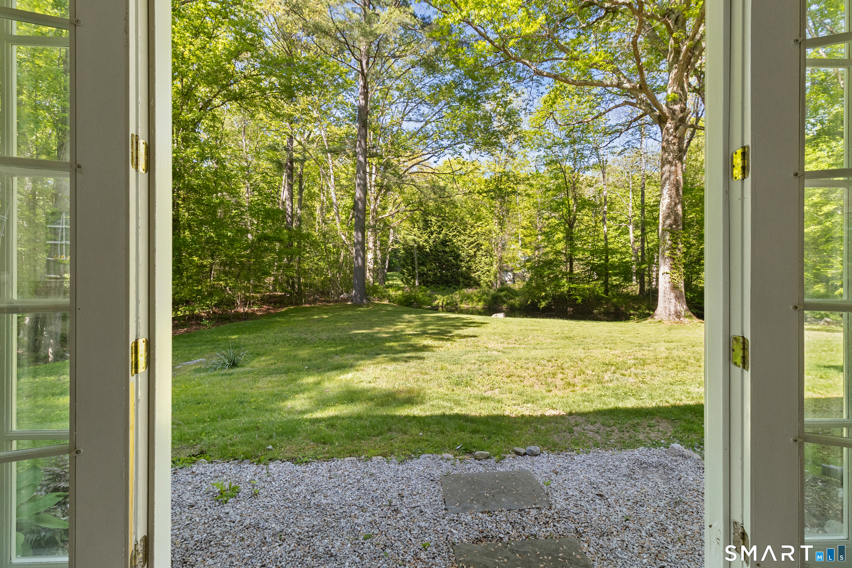 493 Valley Road New Canaan CT 06840