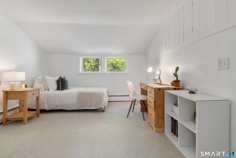 493 Valley Road New Canaan CT 06840