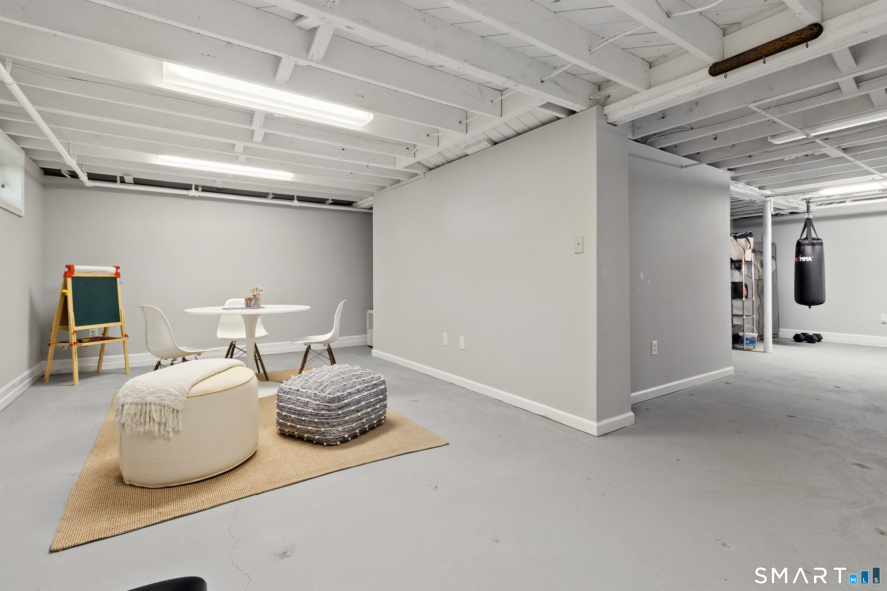 493 Valley Road New Canaan CT 06840