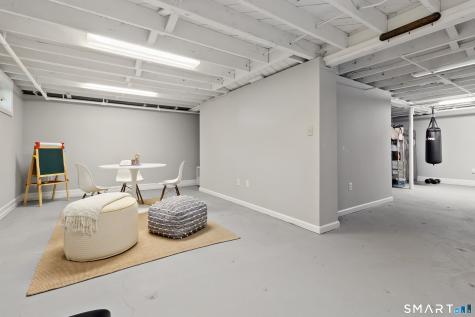 493 Valley Road New Canaan CT 06840