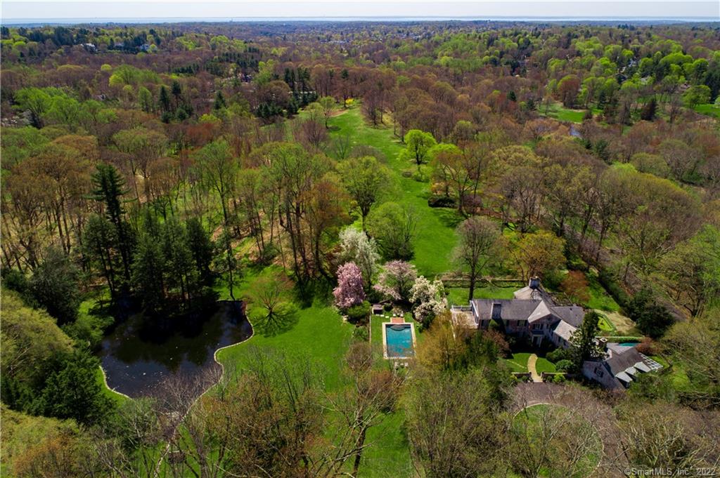 82 Brookwood Lane New Canaan CT 06840