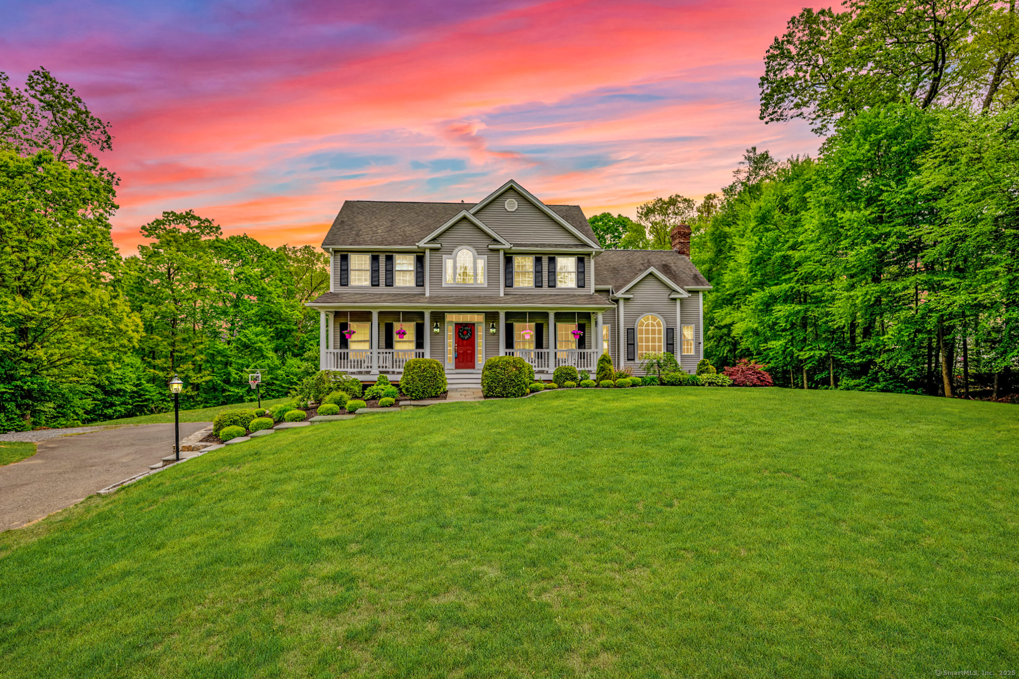 8 Owl Ridge Road Oxford CT 06478