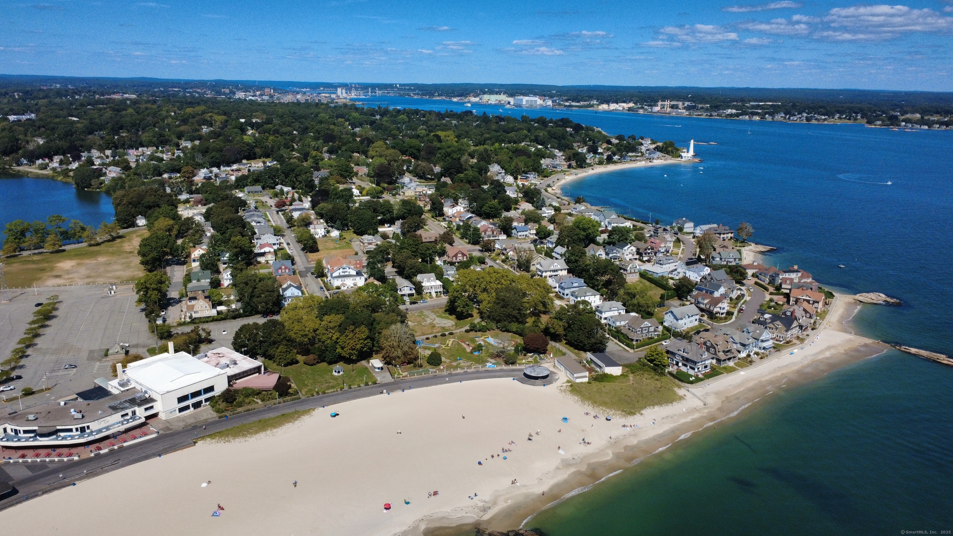 1092 Ocean Avenue New London CT 06320