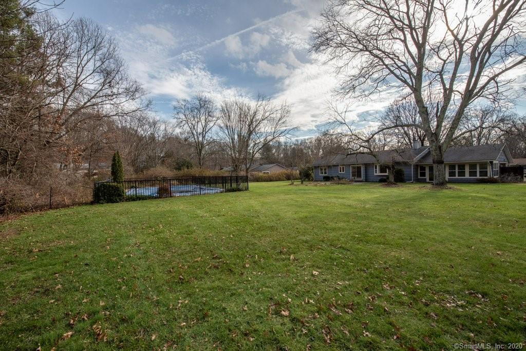 12 Lovig Lane Hamden CT 06518