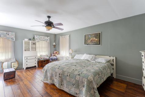 1115 Monroe Turnpike Monroe CT 06468