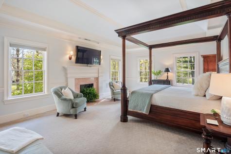 140 Stoneleigh Road New Canaan CT 06840
