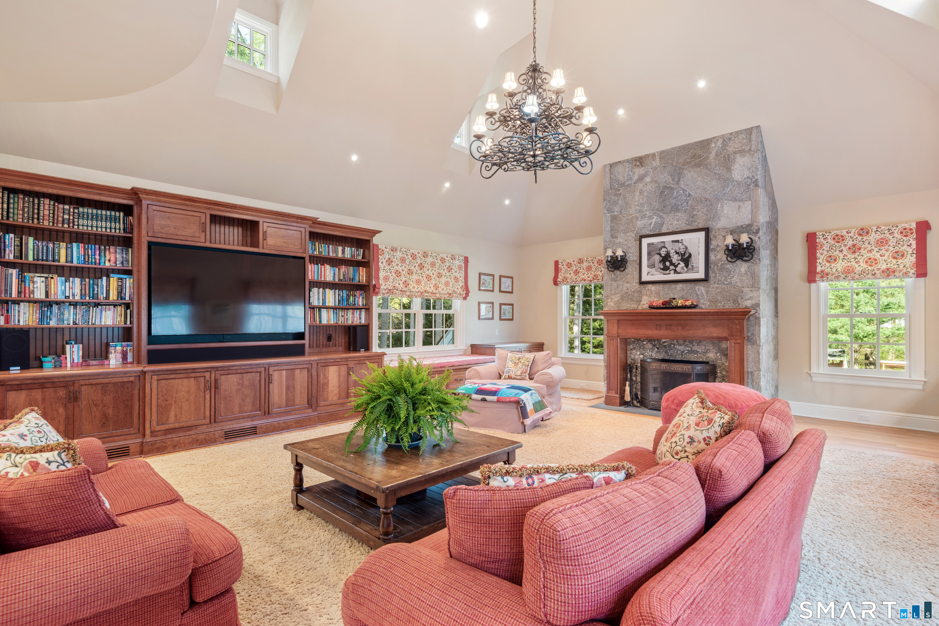 140 Stoneleigh Road New Canaan CT 06840