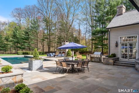 140 Stoneleigh Road New Canaan CT 06840