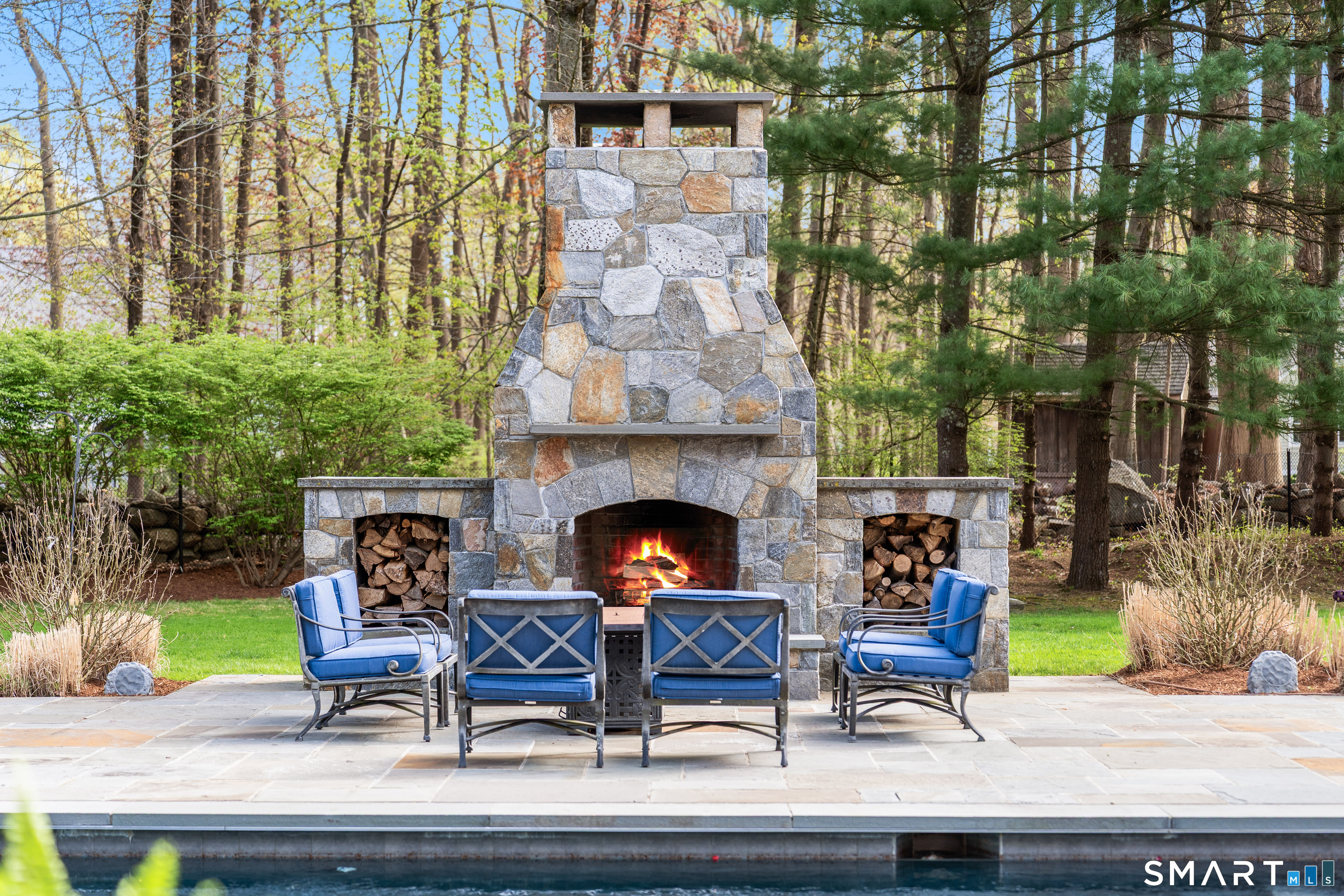 140 Stoneleigh Road New Canaan CT 06840