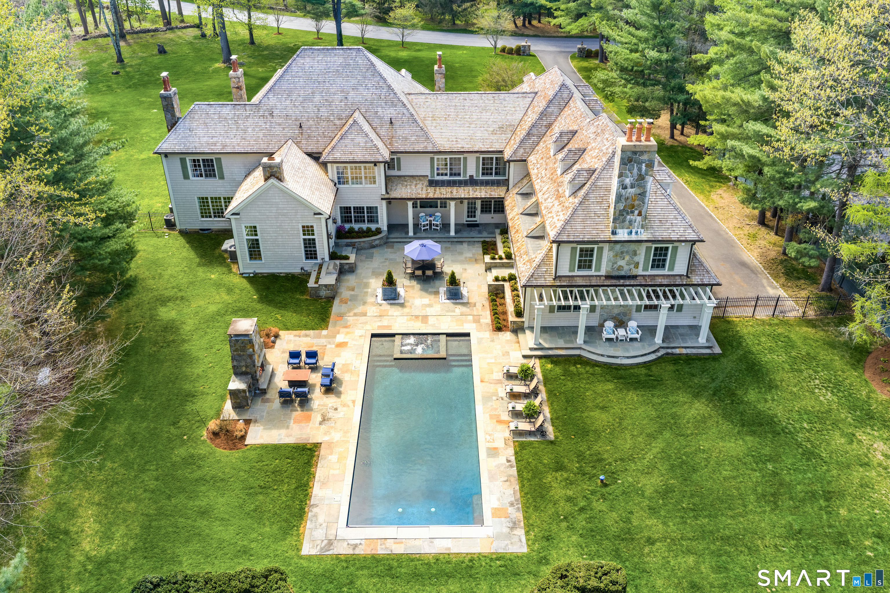 140 Stoneleigh Road New Canaan CT 06840