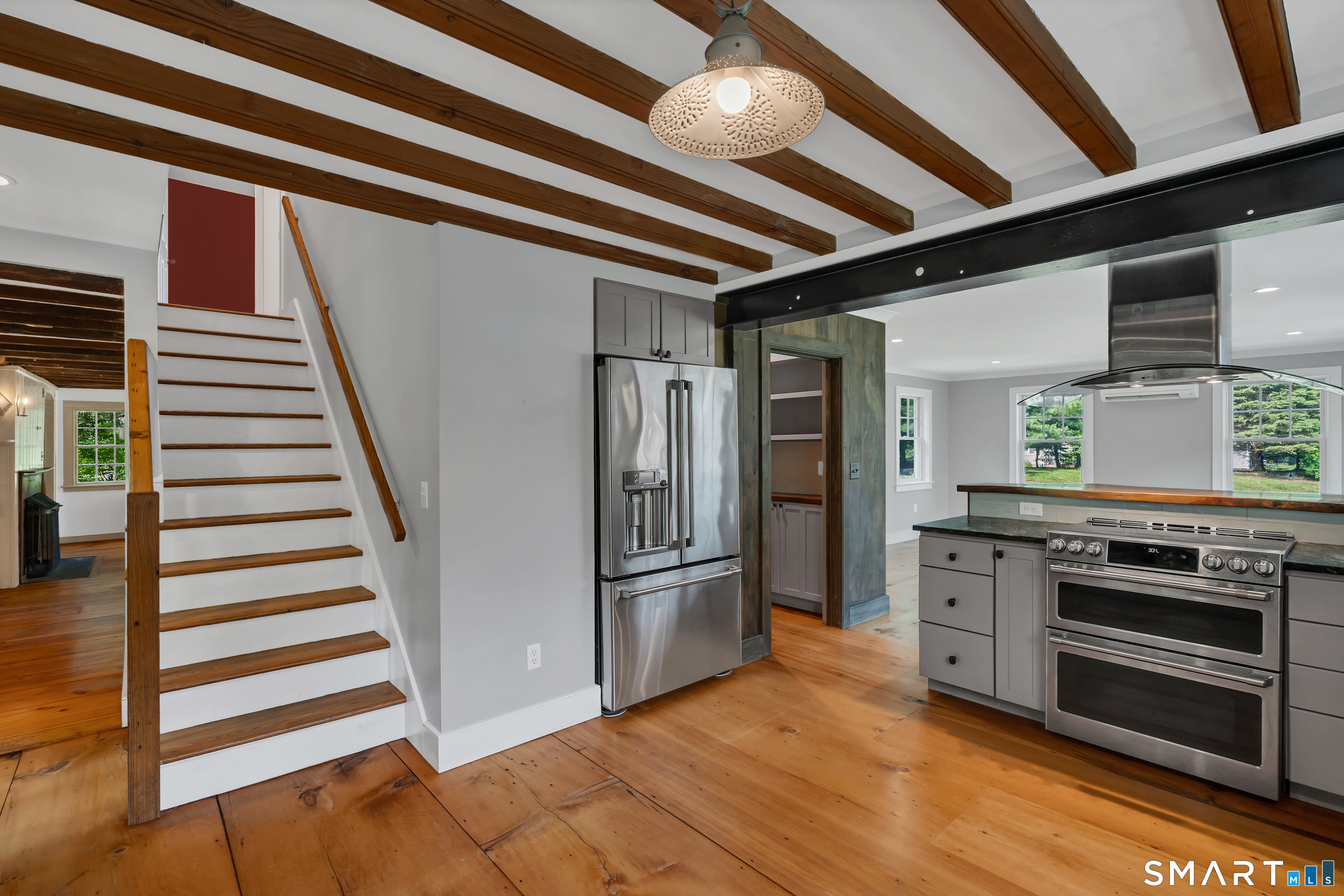 148 Mungertown Road Madison CT 06443