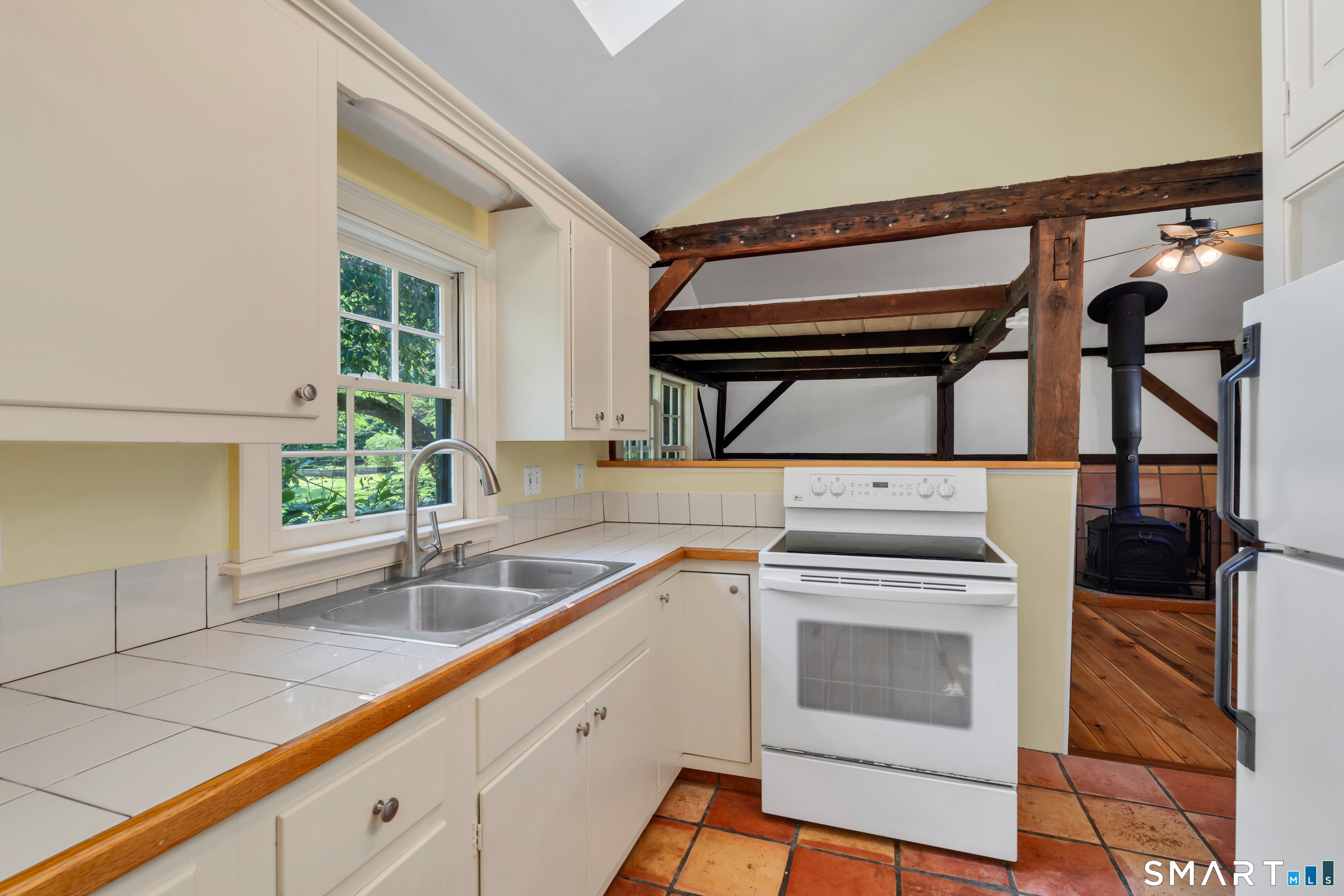 148 Mungertown Road Madison CT 06443