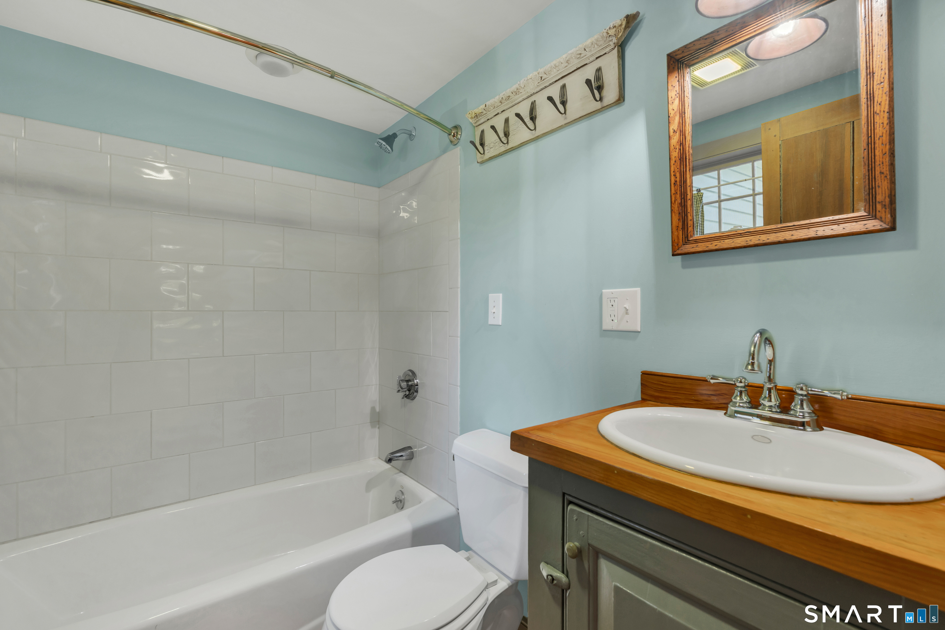 148 Mungertown Road Madison CT 06443