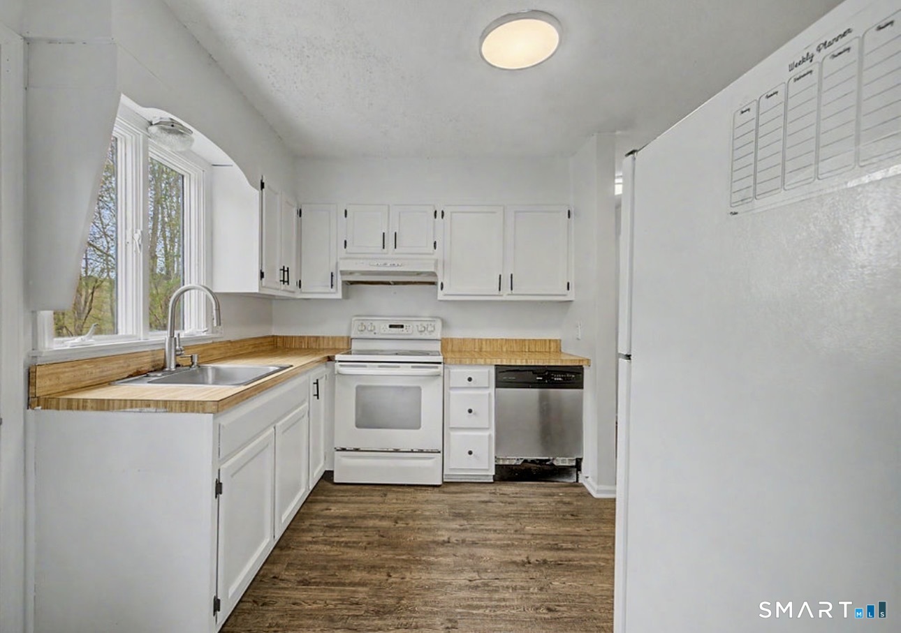 6 Jacklin Road Bethel CT 06801