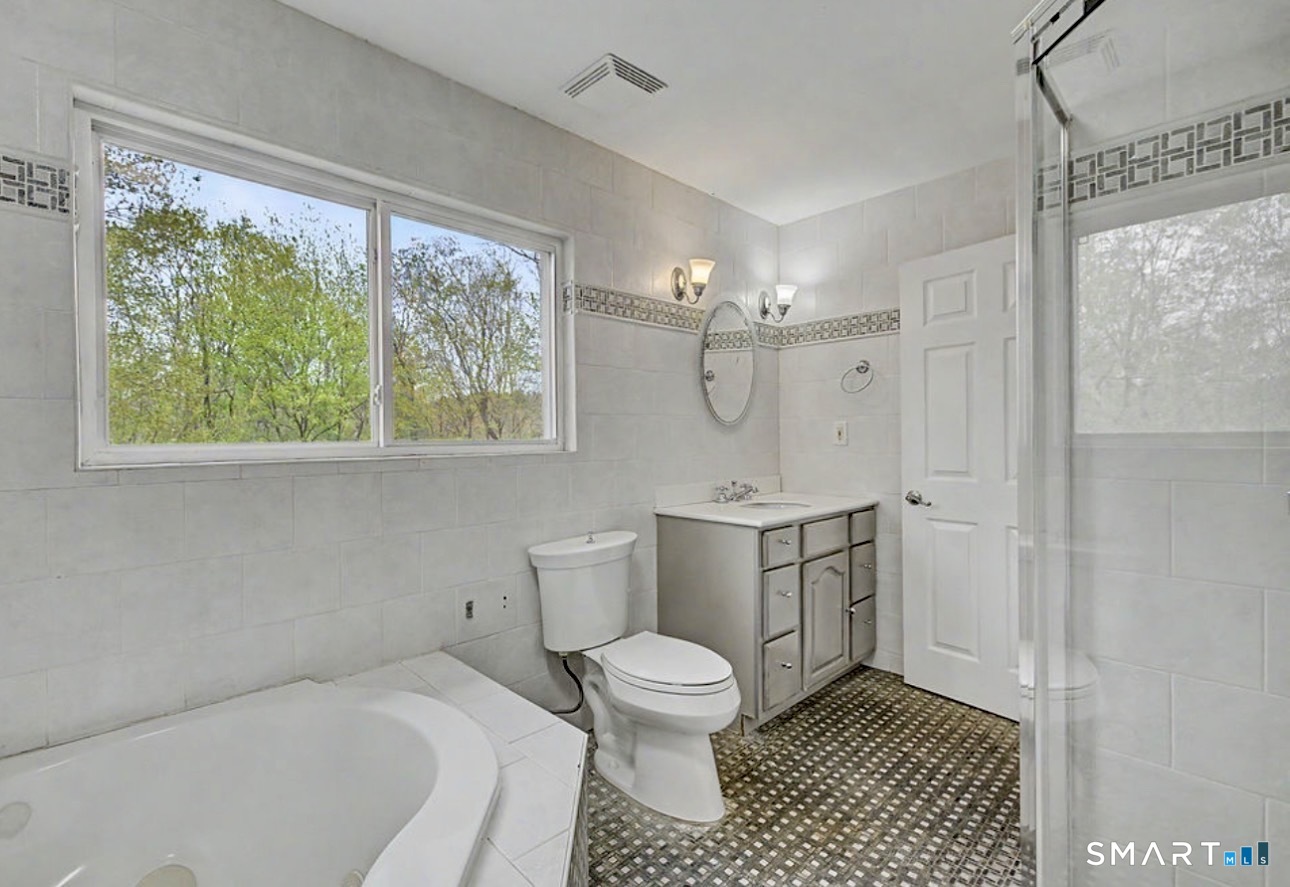 6 Jacklin Road Bethel CT 06801