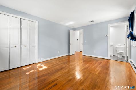 31 Ravenwood Road North Stonington CT 06359