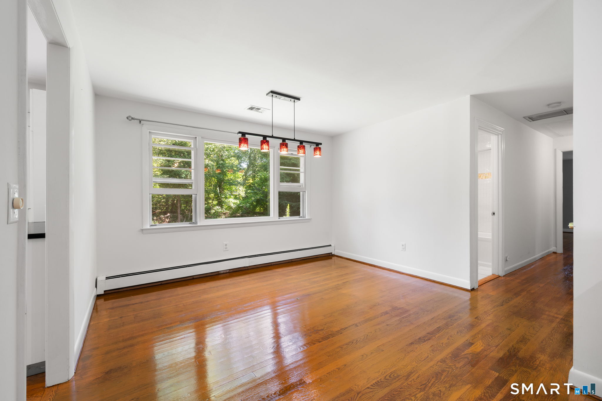 31 Ravenwood Road North Stonington CT 06359