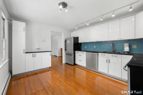 31 Ravenwood Road North Stonington CT 06359