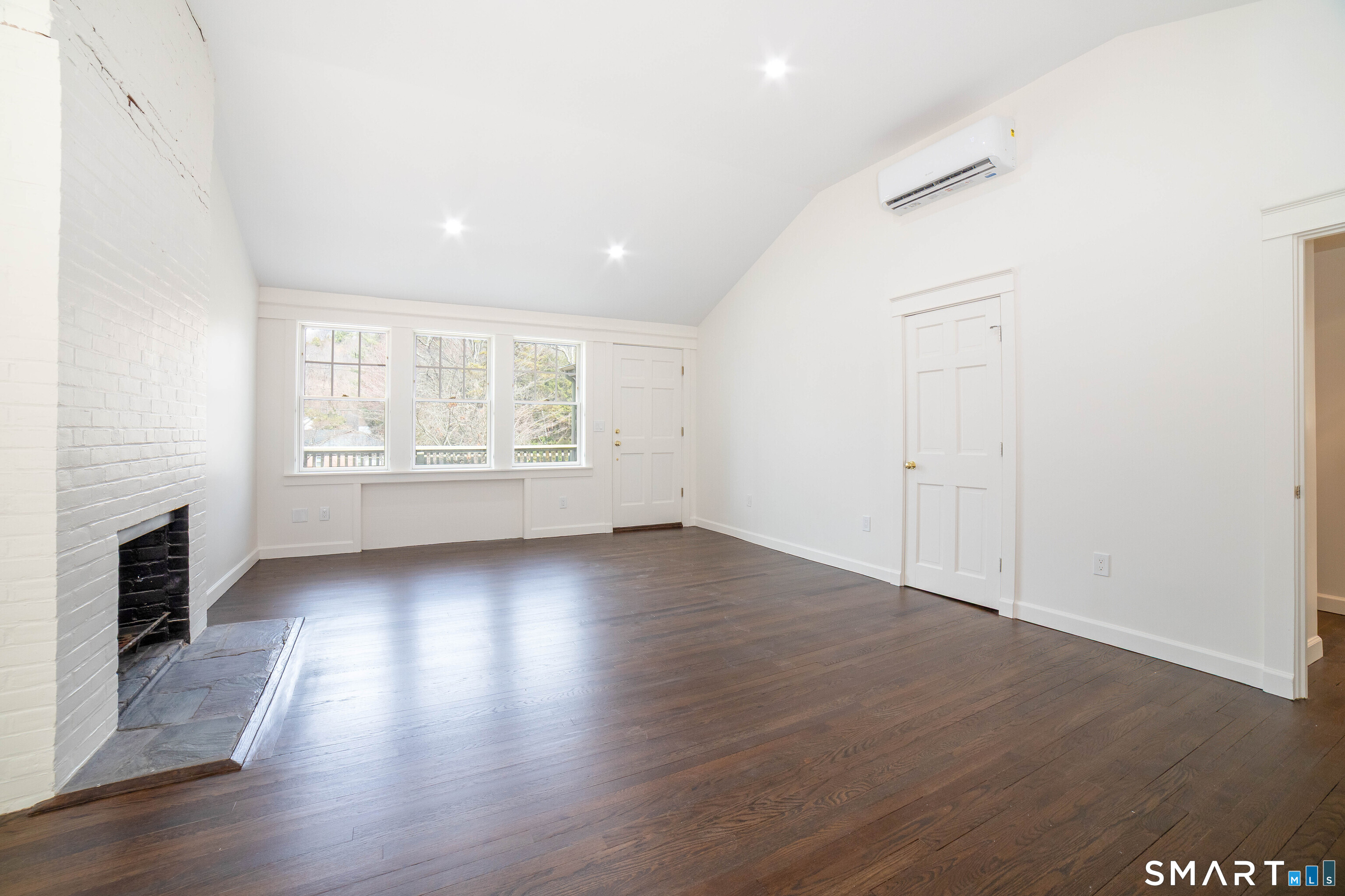 22 Bryden Terrace Hamden CT 06517