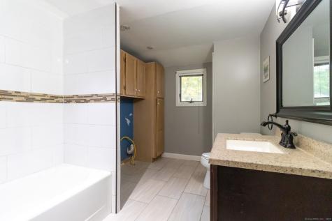 90 Cottage Road Enfield CT 06082