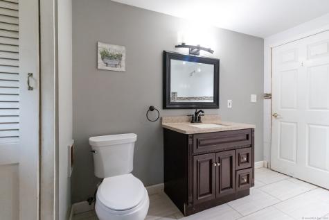 90 Cottage Road Enfield CT 06082